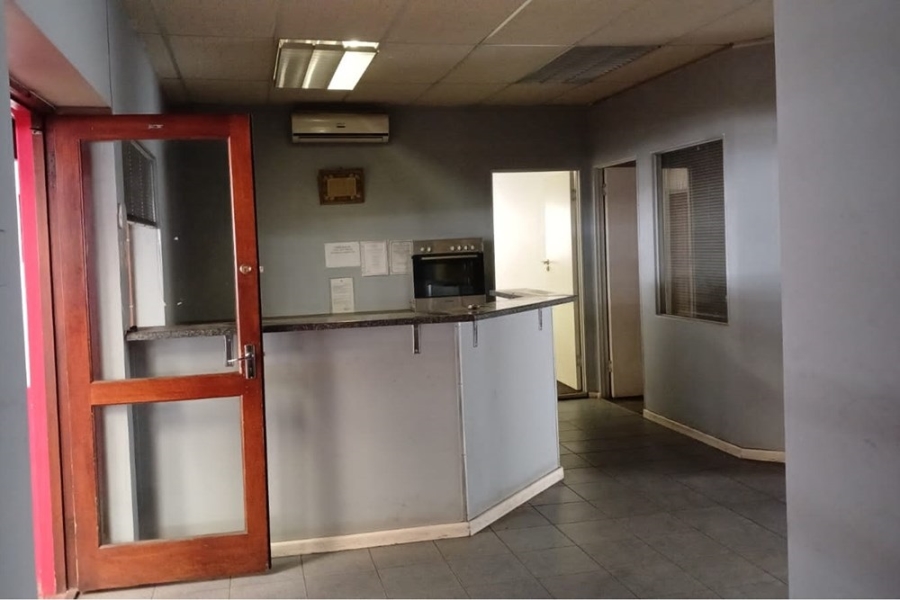To Let commercial Property for Rent in Goodwood Central Western Cape